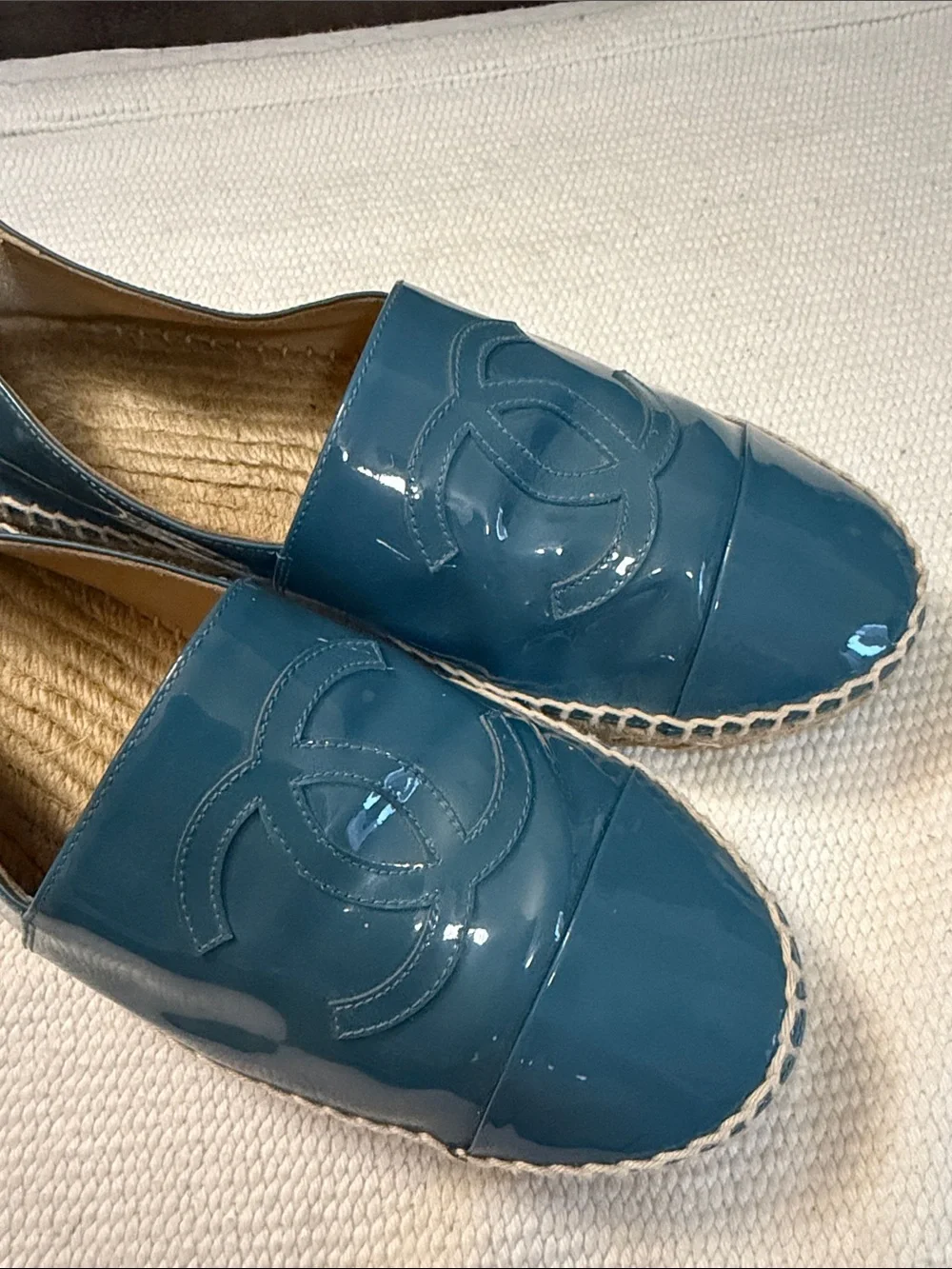 CHANEL Teal Patent Espadrille Flats with Interlocking CC